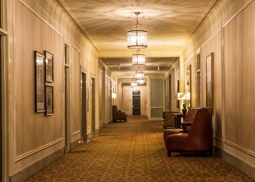 hall-dellhotel.jpg_s=1024×1024&w=is&k=20&c=kUVtDOUm38mB9aR3xoHCnoJJnwRi43BYFc7VRVO1_CA=
