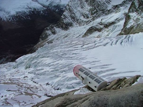 Bivacco Gervasutti, Monte Bianco, Italia