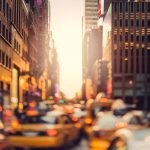 Prenotare un taxi in lingua inglese: esercizi e frasi utili