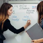 Come insegnare inglese all'estero: quale certificato è indispensabile