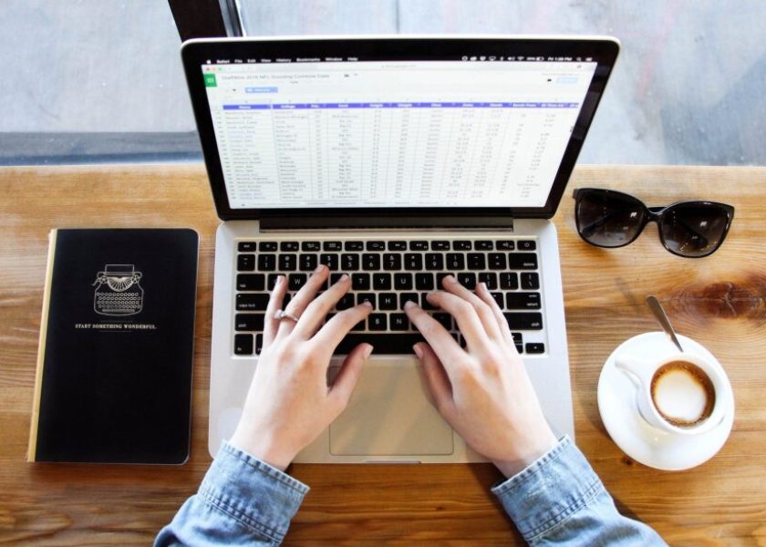 notebook-g4224522b6_1920-961×587