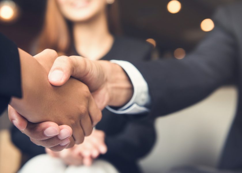 Ecco la nostra mini-guida ai saluti formali in inglese.