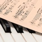Comment trouver du travail dans le monde de la musique ?